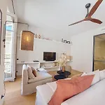 Nestor&jeeves - Riviera - - Near Daire *
